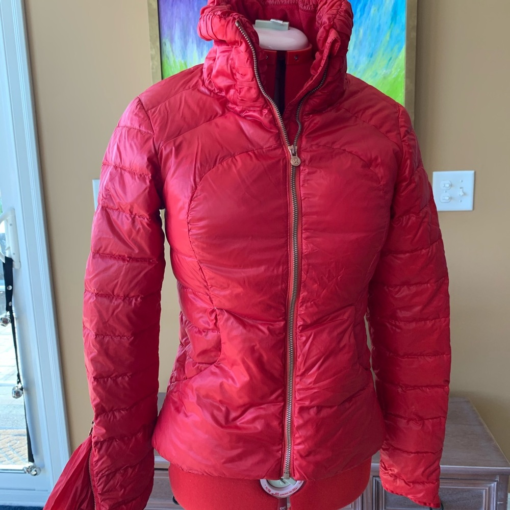 LuLuLemon jacket, well worn! Please look at pics